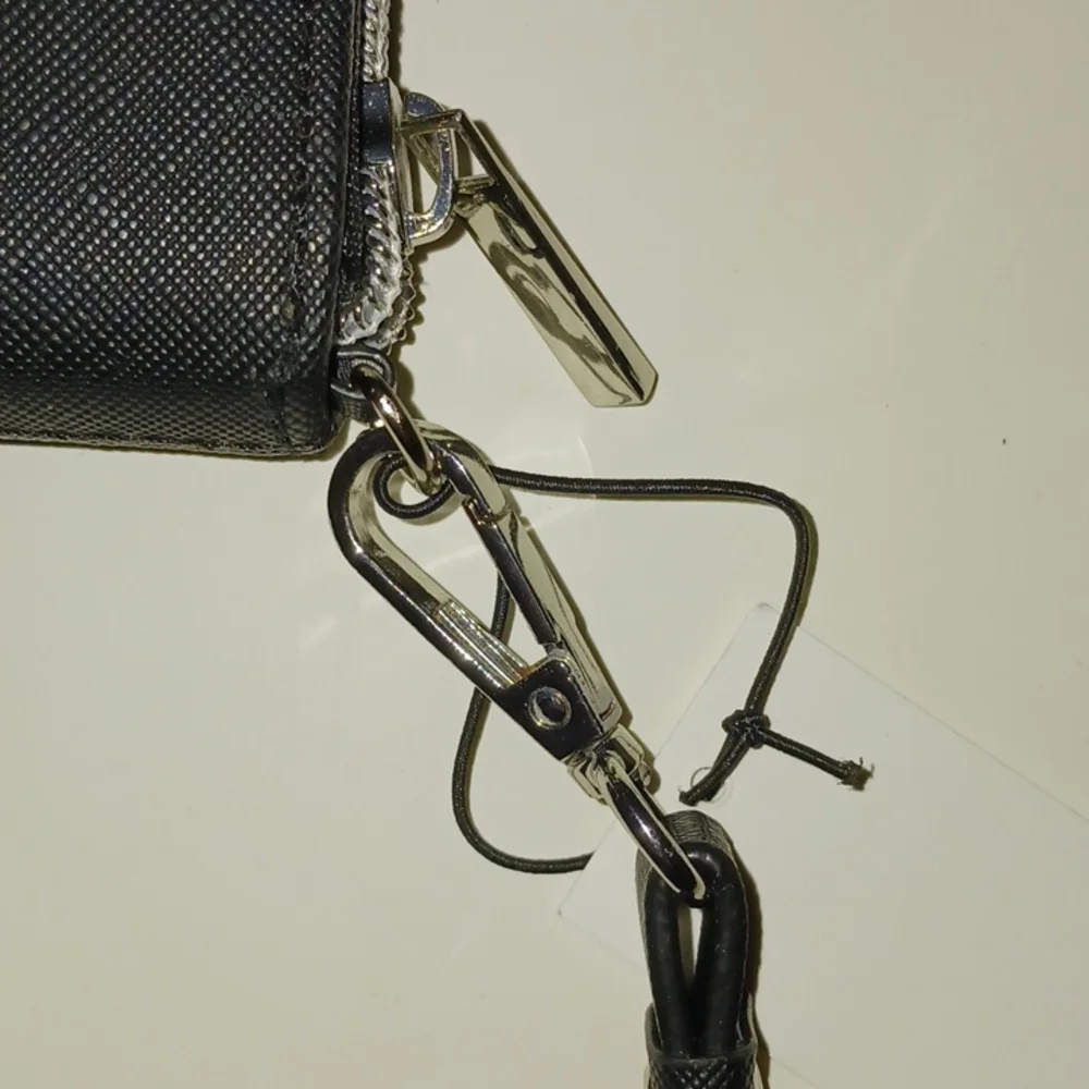 Marc Tetro Zip Around Wallet with Wrist Strap Vegan NWT Frenchie - Picture 10 of 14